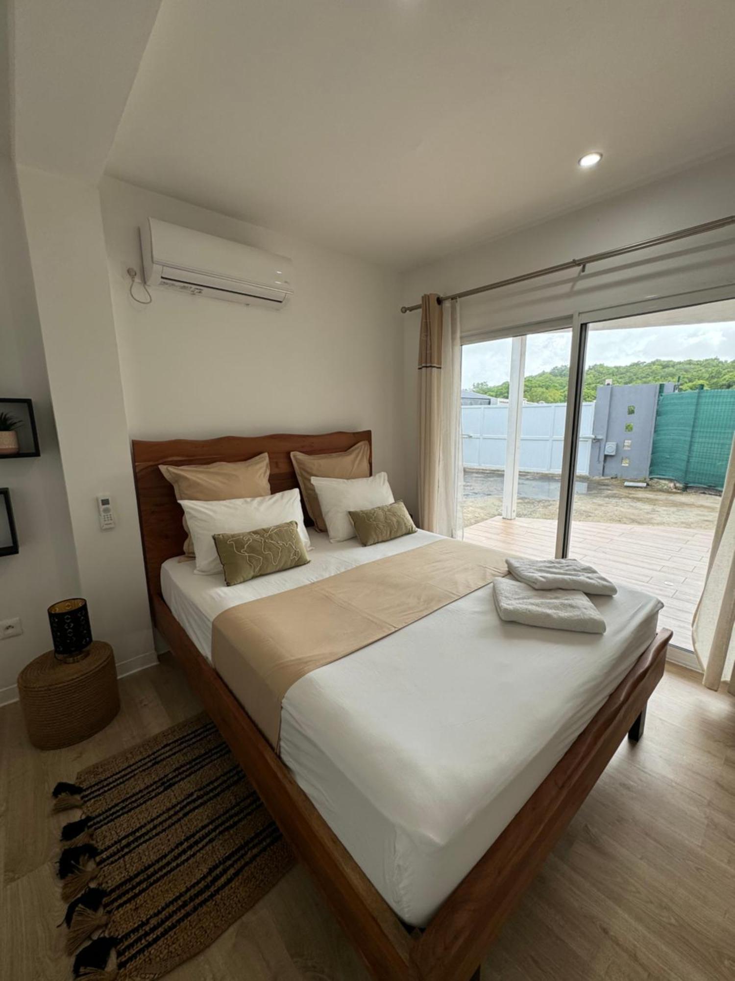 Bungalow Beausejour Le Moule Exterior foto